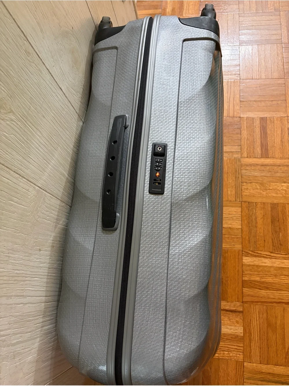 Samsonite Cosmolite 75cm Large Spinner Suitcase - Hardside 5.7 lbs/94L
